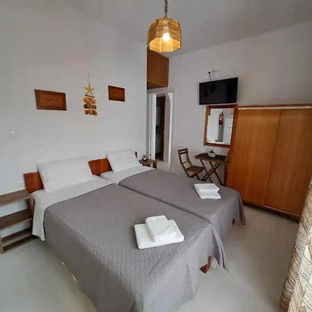 Aphrodite Parikia (Paros)