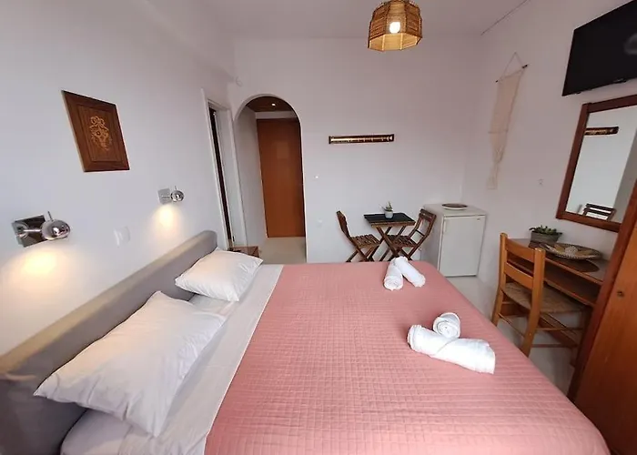 Aphrodite Appartamento Paro